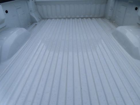 Used 2024 GMC Sierra 3500 SLE image 9