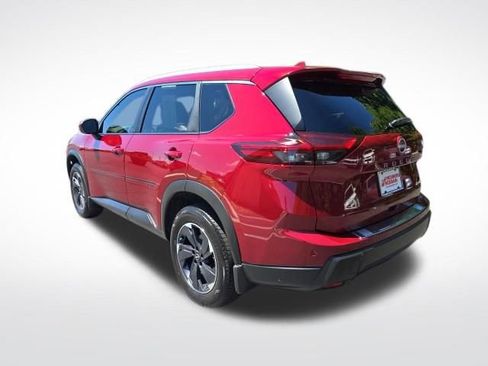 Used 2025 Nissan Rogue SV w/ SV Premium Package AWD/4WD image 3