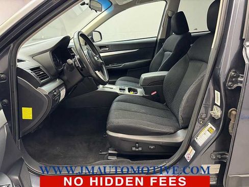 Used 2010 Subaru Outback 2.5i Premium AWD/4WD image 12