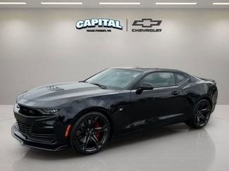 Used 2021 Chevrolet Camaro SS video 1