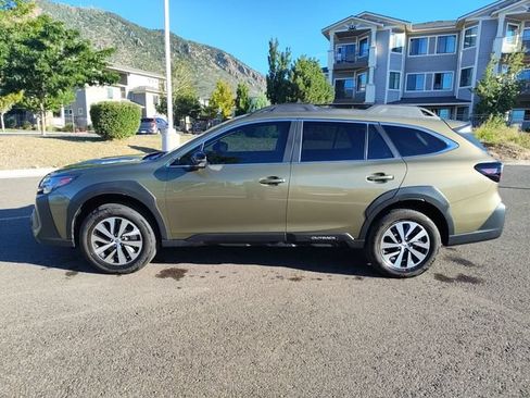 Certified 2025 Subaru Outback Premium w/ Popular Package #1A AWD/4WD image 6