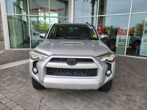 Used 2018 Toyota 4Runner TRD Off-Road Premium image 9