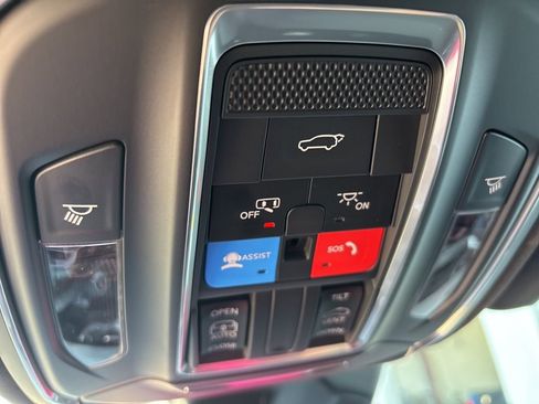 New 2026 Jeep Grand Cherokee Laredo X AWD/4WD image 27