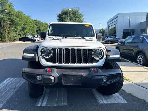 Used 2024 Jeep Wrangler Unlimited Rubicon w/ Safety Group AWD/4WD image 2