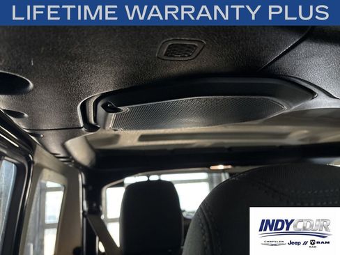 Used 2018 Jeep Wrangler Unlimited Sport S AWD/4WD image 21