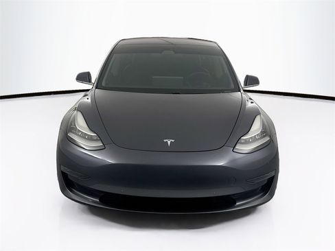 Used 2018 Tesla Model 3 Long Range image 2