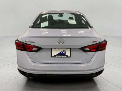 Used 2024 Nissan Altima 2.5 SR image 5
