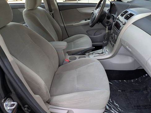 Used 2011 Toyota Corolla LE FWD image 27