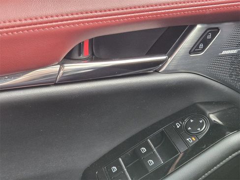 Used 2021 MAZDA MAZDA3 Premium Plus image 23