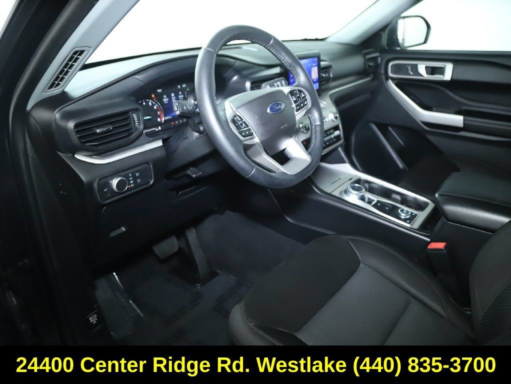 Used 2022 Ford Explorer XLT AWD/4WD image 17