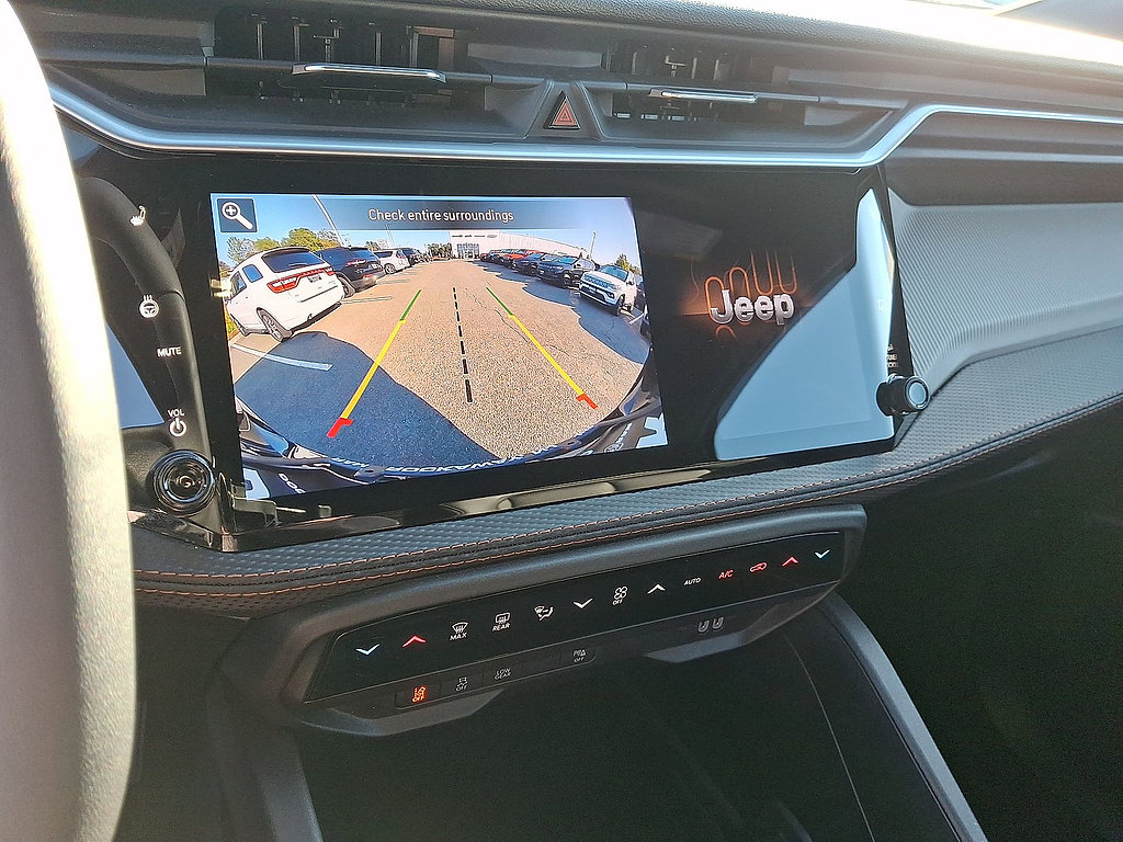 Certified 2026 Jeep Cherokee Limited AWD/4WD image 15