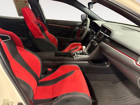 Used 2020 Honda Civic Type R image 16
