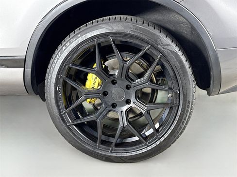 Used 2014 Volkswagen Touareg VR6 image 31