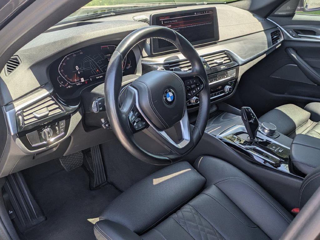 Used 2023 BMW 530i w/ Premium Package RWD image 26