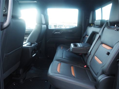 Used 2022 GMC Sierra 1500 AT4 w/ Technology Package image 19