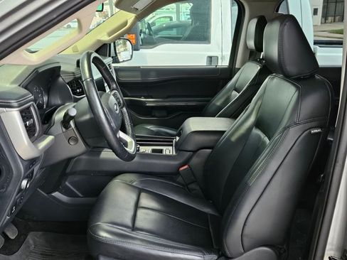 Used 2022 Ford Expedition Max XLT RWD image 16