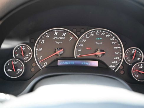 Used 2006 Chevrolet Corvette Convertible w/ Preferred Equipment Group RWD image 24