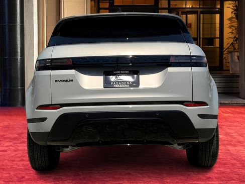 New 2026 Land Rover Range Rover Evoque S image 4