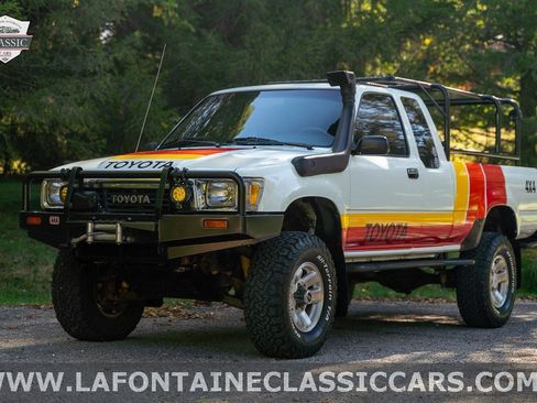 Used 1989 Toyota Pickup Deluxe image 6