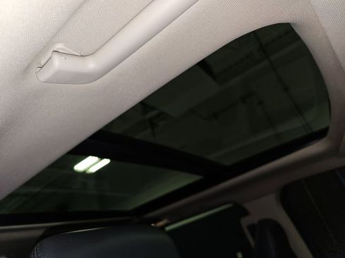 Used 2024 Ford Expedition Max XLT image 24