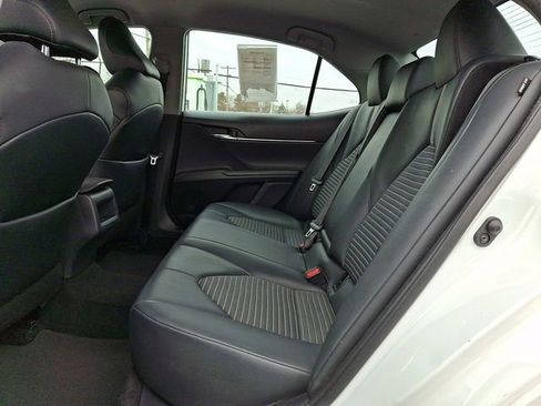 Used 2021 Toyota Camry SE FWD image 10