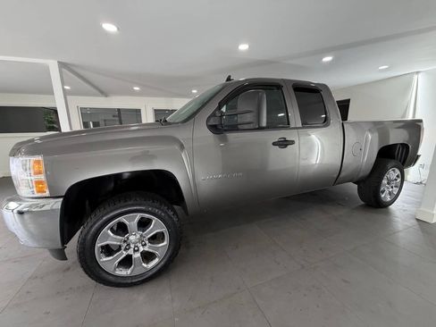 Used 2013 Chevrolet Silverado 1500 LT w/ All-Star Edition AWD/4WD image 4