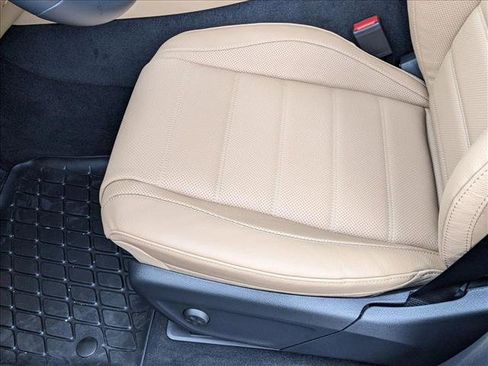 New 2025 Mercedes-Benz GLE 450 4MATIC image 4