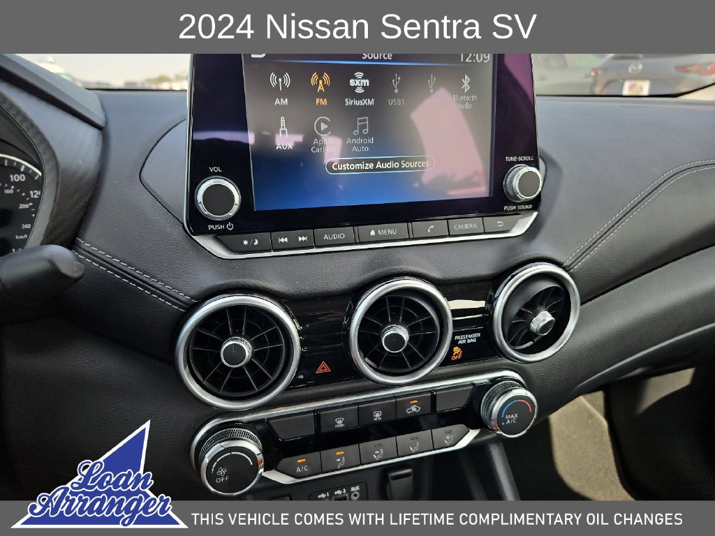 Used 2024 Nissan Sentra SV FWD image 25