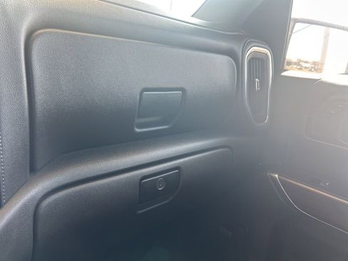 Used 2020 GMC Sierra 1500 SLT image 15
