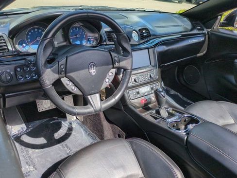 Used 2015 Maserati GranTurismo Sport image 14