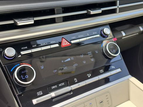New 2027 Hyundai Santa Fe SEL FWD image 31