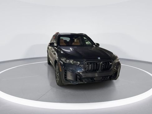 New 2026 BMW X5 M60i w/ Executive Package image 2