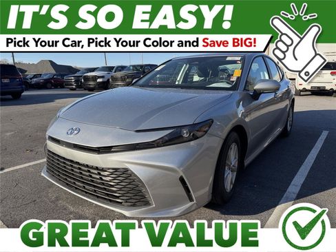 Used 2026 Toyota Camry LE image 1