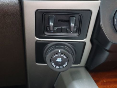 Used 2022 Ford F250 King Ranch w/ King Ranch Ultimate Package AWD/4WD image 32