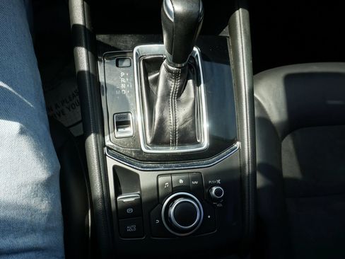Used 2018 MAZDA CX-5 Touring FWD image 9