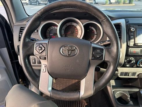 Used 2014 Toyota Tacoma 4x4 Double Cab w/ SR5 Package image 23