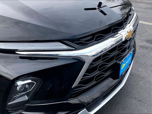 Used 2023 Chevrolet Blazer LT image 32