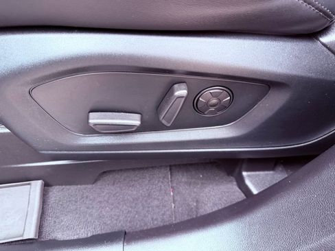 Used 2022 Ford Explorer Platinum w/ Equipment Group 601A image 25