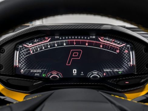 Used 2024 Lamborghini Revuelto image 17