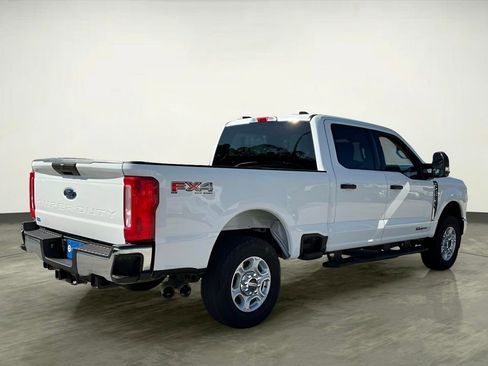 Used 2025 Ford F250 XLT w/ FX4 Off-Road Package image 10