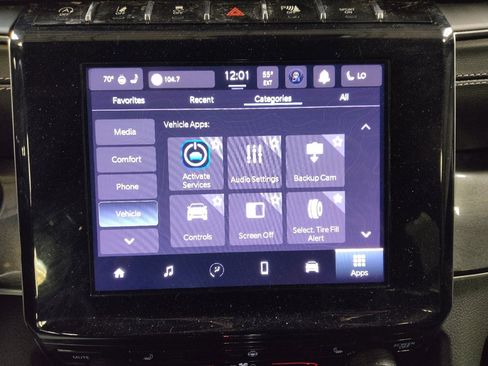 Used 2023 Jeep Grand Cherokee L Laredo image 25