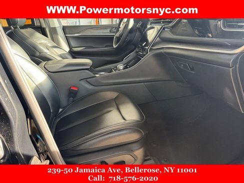 Used 2023 Jeep Grand Cherokee 4WD 4xe image 10