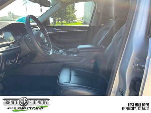 Used 2024 Jeep Grand Cherokee Limited 4xe AWD/4WD image 10
