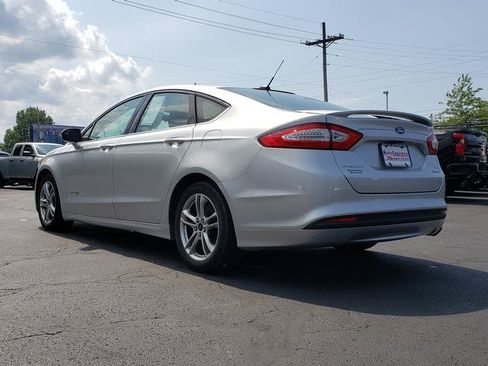 Used 2016 Ford Fusion SE FWD image 5