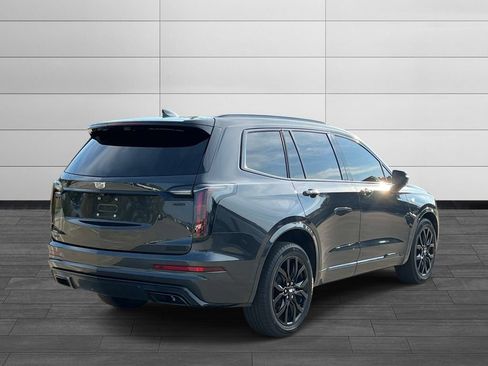 Used 2022 Cadillac XT6 Sport w/ Technology Package AWD/4WD image 5