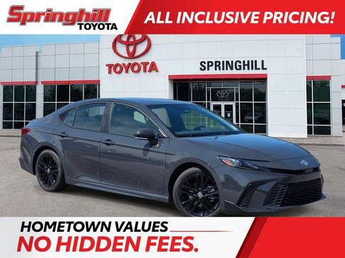 Used 2025 Toyota Camry SE w/ Convenience Package FWD image 1