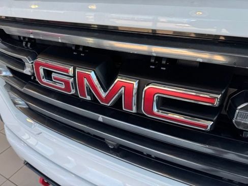 Used 2023 GMC Sierra 1500 AT4 w/ AT4 Preferred Package AWD/4WD image 36