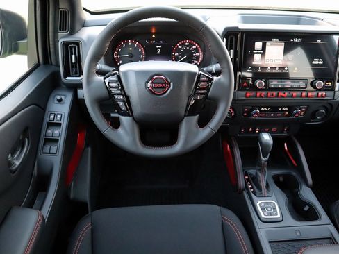 New 2026 Nissan Frontier PRO-4X w/ Pro-4x Convenience Package image 11