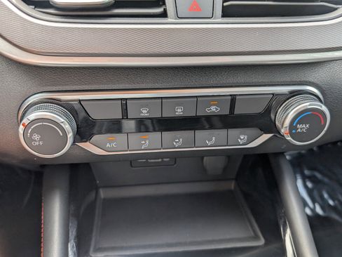 Certified 2024 Nissan Altima 2.5 SR image 22