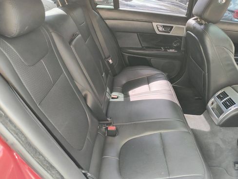 Used 2014 Jaguar XF 3.0 image 45